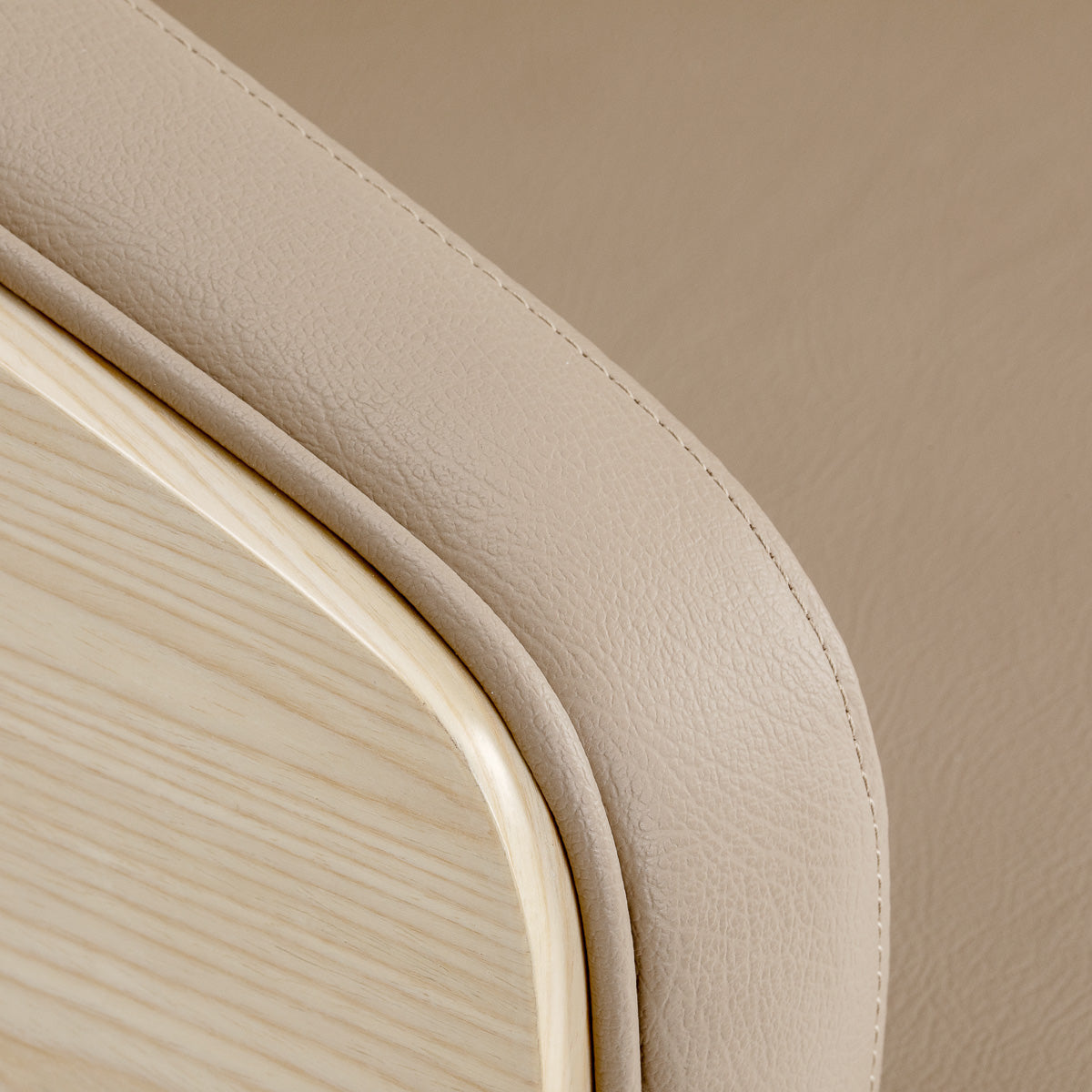 Gabbiano Wratislavia frisørstol beige krom base